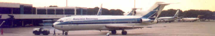 B727 - LV-OLP - Aeroparque Jorge Newbery, 1983 - Foto: La Hoja Federal.