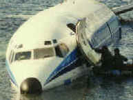 B737 - LV-LIU - Detalle de Foto de Juan Carlos Marini, Ushuaia, TDF.