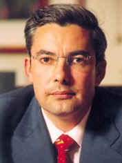 Dr. Jaime Rodr�guez Arana.