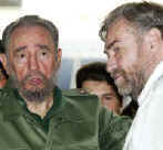 El ex terrorista montonero Miguel Bonasso y el dictador Fidel Castro.